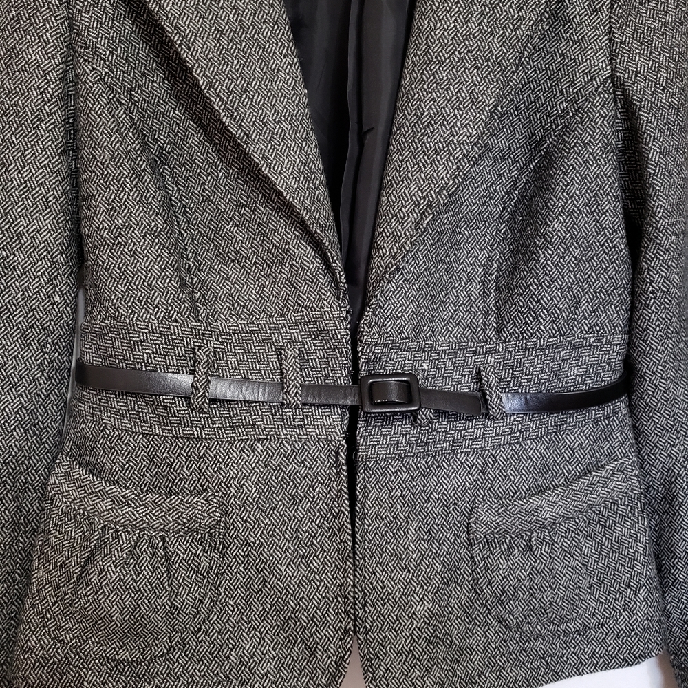 BOGO Suzy Shier Women's Blazer 💞